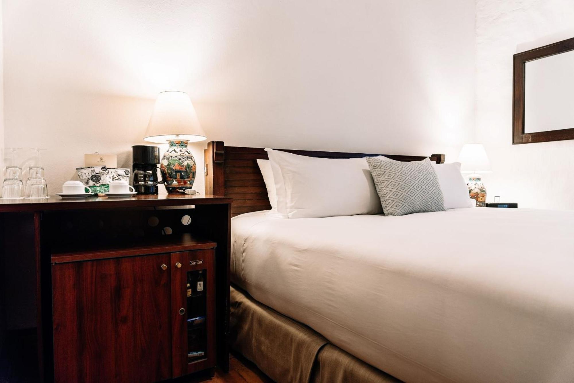 Zimmer Novicia mit Kingsize-Bett